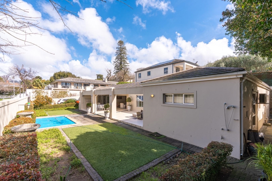 4 Bedroom Property for Sale in Kenilworth Western Cape